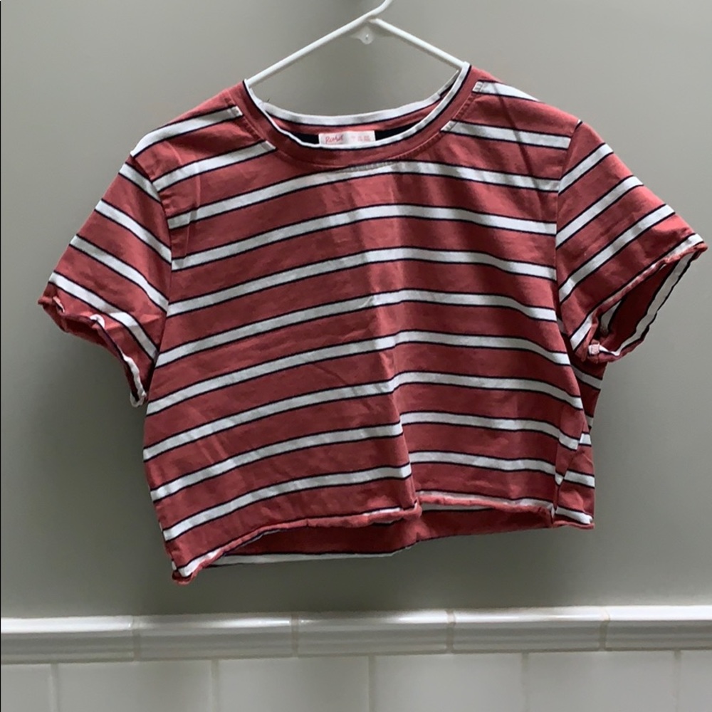 Romwe Dark Pink Cropped T-Shirt